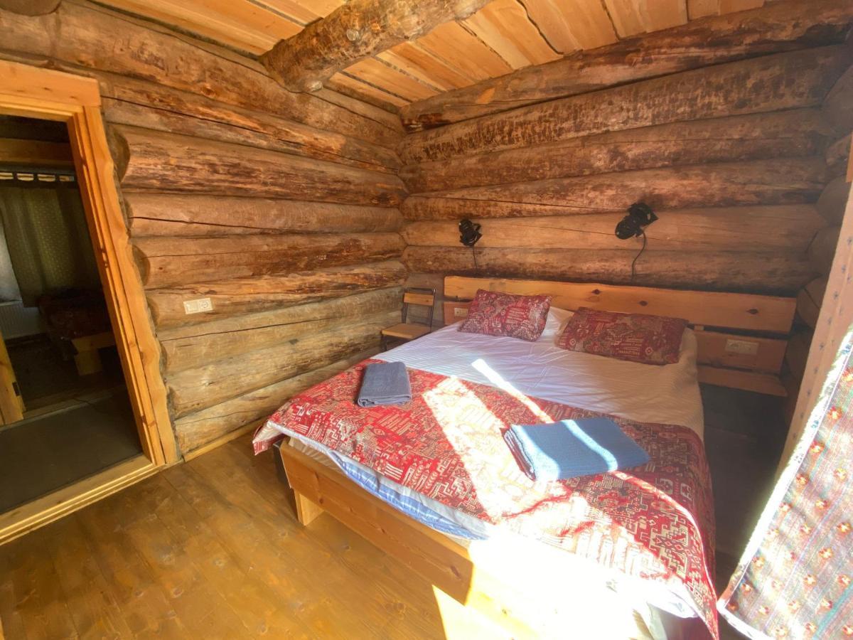 Mountain Cricket Chalets And Apartments 구다우리 외부 사진
