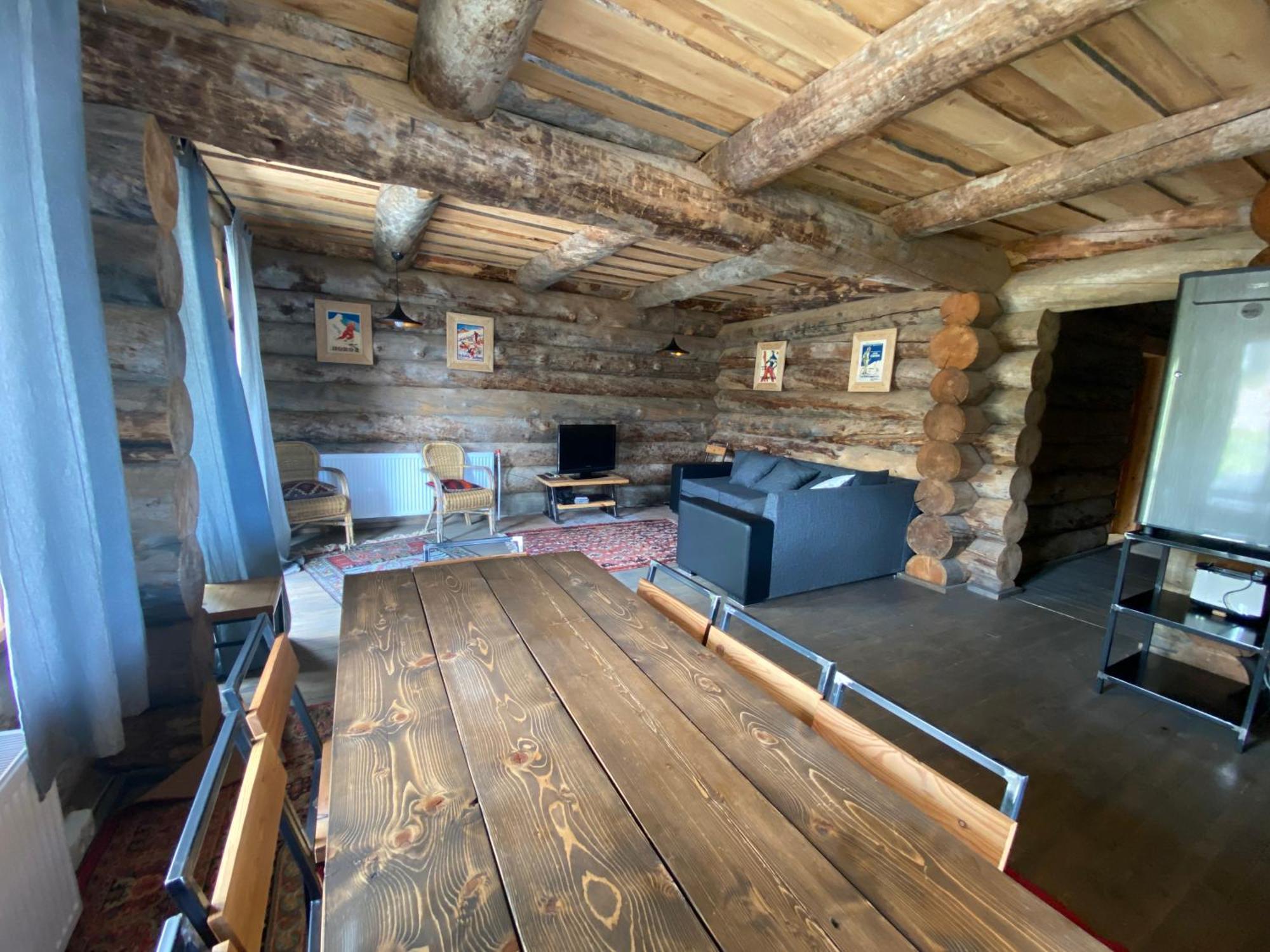 Mountain Cricket Chalets And Apartments 구다우리 외부 사진