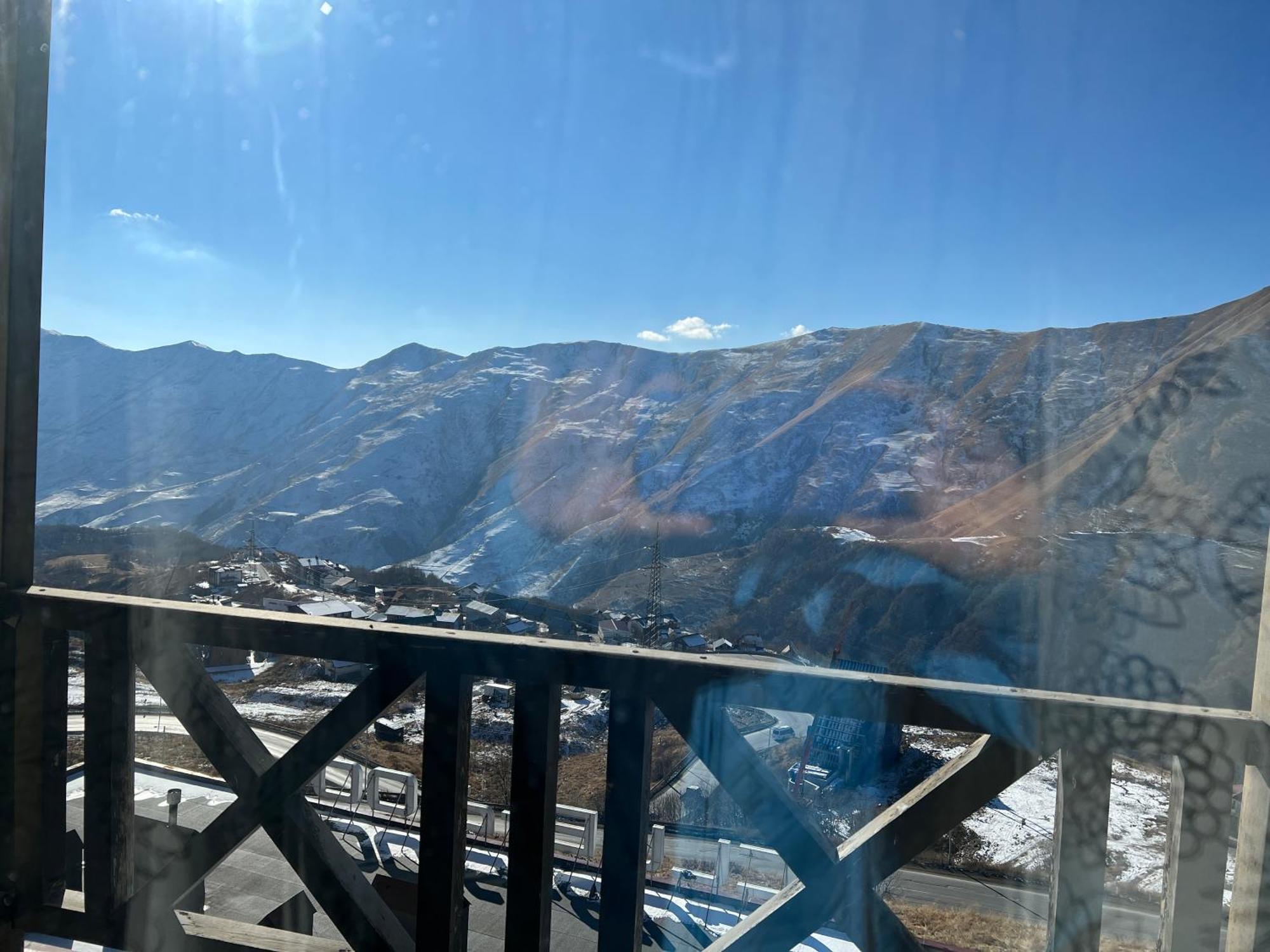 Mountain Cricket Chalets And Apartments 구다우리 객실 사진