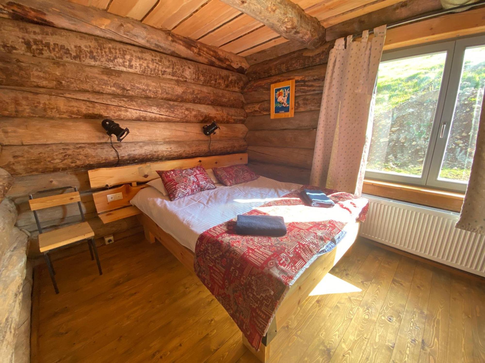 Mountain Cricket Chalets And Apartments 구다우리 객실 사진