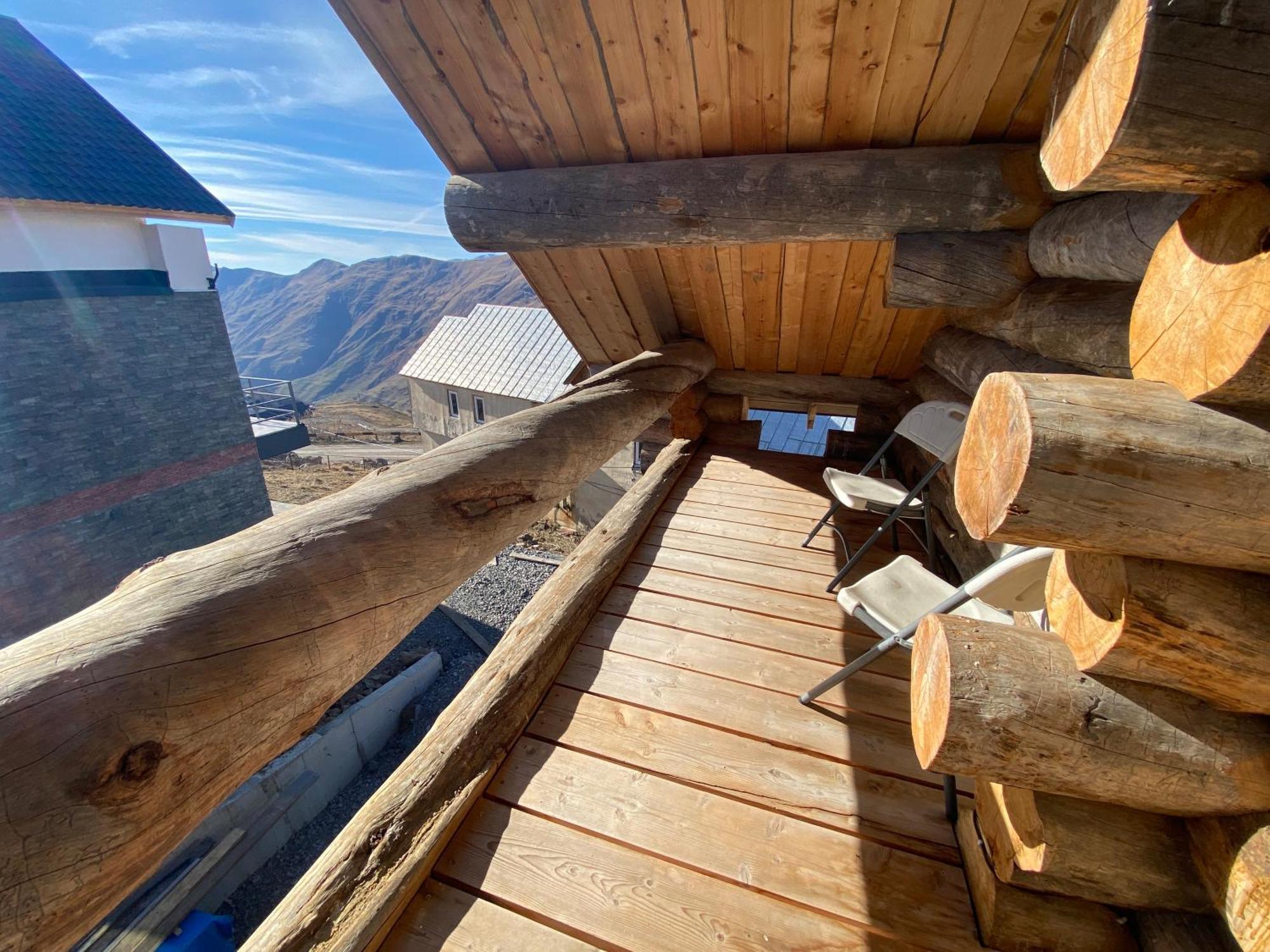 Mountain Cricket Chalets And Apartments 구다우리 객실 사진